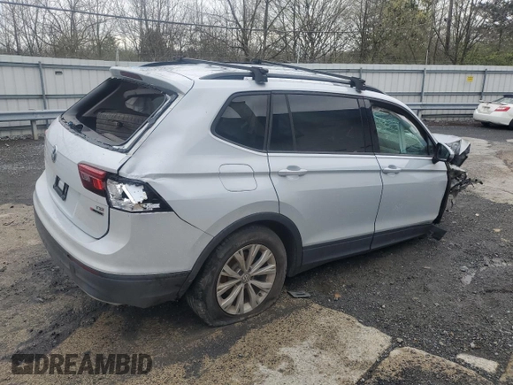 2018 Volkswagen Tiguan S z VIN 3VV0B7AX6JM115961, wystawiony jako Copart lot #51405135 z przebiegiem 92 096 mil mil oraz Szkoda całkowita • Salvage title. Historia ofert i sprzedaży dostępna na DreamBid. Obrazek 3.