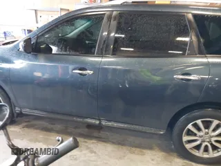 2015 Nissan Pathfinder Platinum с VIN 5N1AR2MN3FC716762, выставлен на аукционе IAAI как лот 42427178 с пробегом 206 057 миль миль и . История ставок и продаж доступна на DreamBid. Изображение 14.