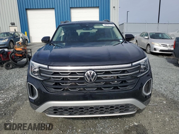 2024 Volkswagen Atlas Peak Edition SE z VIN 1V2CR2CA5RC599779, wystawiony jako Copart lot #49791115 z przebiegiem 25 580 mil mil oraz Szkoda całkowita • Salvage title. Historia ofert i sprzedaży dostępna na DreamBid. Obrazek 5.