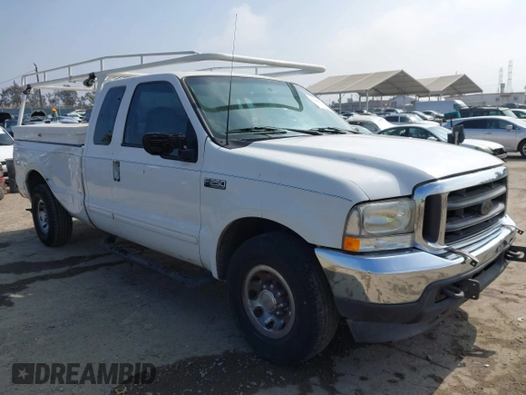 2003 Ford F-250 XL z VIN 3FTNX20LX3MB20798, wystawiony jako IAAI lot #42304074 z przebiegiem 274 238 mil mil oraz . Historia ofert i sprzedaży dostępna na DreamBid. Obrazek 1.