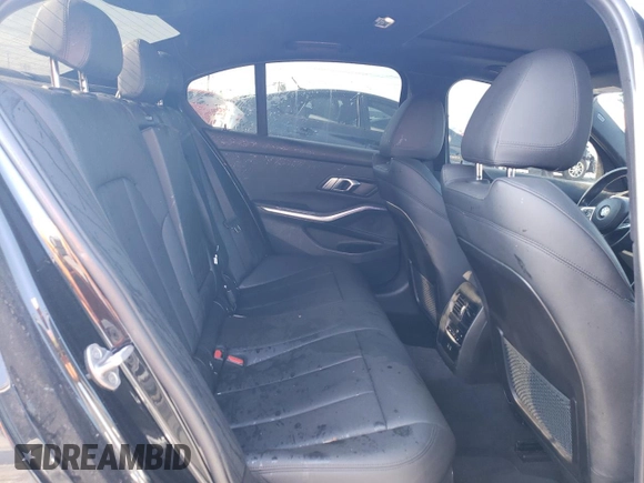 2021 BMW 3 Series M340i with VIN 3MW5U7J01M8C18300, listed as a Copart auction lot 89073395 with 37,945 mi miles and Salvage Title. Bid and sale history available at carsss.com. Image 10.