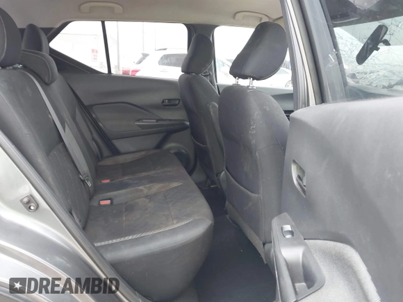 2018 Nissan Kicks S with VIN 3N1CP5CU6JL541386, listed as a IAAI auction lot 42147648 with 95,676 mi miles and . Bid and sale history available at DreamBid. Image 8.