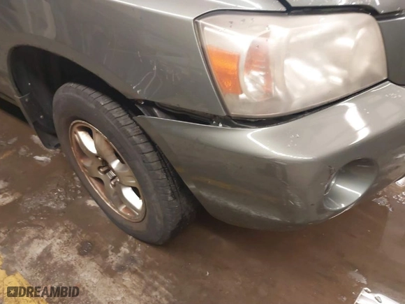 2007 Toyota Highlander w/3rd Row with VIN JTEEP21A870225356, listed as a IAAI auction lot 41602511 with 186,254 mi miles. Bid and sale history available at carsss.com. Image 6.