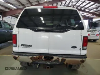 2005 Ford Excursion Eddie Bauer with VIN 1FMSU45P25EC42465, listed as a Copart auction lot 65351125 with 232,471 mi miles and Clean title. Bid and sale history available at DreamBid. Image 6.