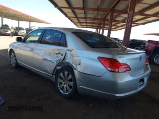 2006 Toyota Avalon XL with VIN 4T1BK36BX6U139417, listed as a IAAI auction lot 42131481 with 171,624 mi miles and . Bid and sale history available at carsss.com. Image 3.