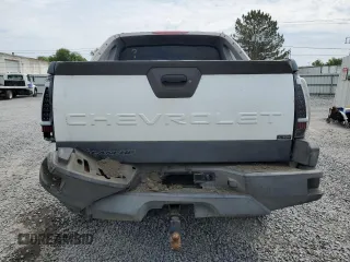 2004 Chevrolet Avalanche Z71 with VIN 3GNEK12T84G205880, listed as a Copart auction lot 60917865 with 235,708 mi miles and Salvage title. Bid and sale history available at DreamBid. Image 6.