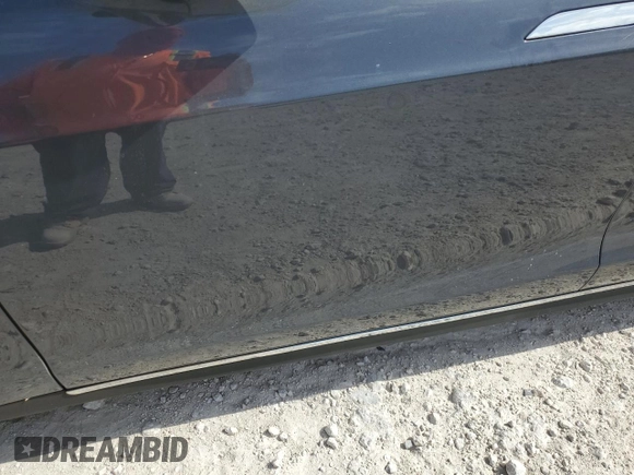 2014 Tesla Model S P85D with VIN 5YJSA1H28EFP62793, listed as a Copart auction lot 52902495 with Not Provided miles and Salvage Title. Bid and sale history available at DreamBid. Image 12.