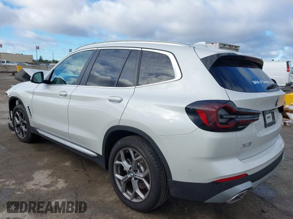 2024 BMW X3 sDrive30i with VIN 5UX43DP00R9W45986, listed as a IAAI auction lot 41725475 with 5,054 mi miles and . Bid and sale history available at DreamBid. Image 3.