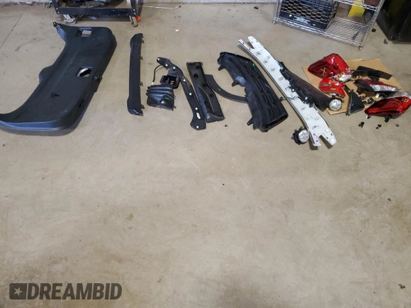 2023 Subaru Forester Premium с VIN JF2SKAEC5PH452213, выставлен на аукционе Copart как лот 62458905 с пробегом 13 180 миль миль и Списание • Salvage title. История ставок и продаж доступна на DreamBid. Изображение 13.