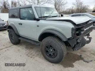 2022 Ford Bronco with VIN 1FMDE5CP1NLB68658, listed as a Copart auction lot 50777015 with 10,203 mi miles and Salvage Title. Bid and sale history available at DreamBid. Image 4.