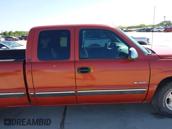 2001 Chevrolet Silverado 1500 LS with VIN 2GCEC19V311378627, listed as a IAAI auction lot 42077389 with 356,476 mi miles and . Bid and sale history available at DreamBid. Image 13.