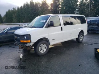 2005 Chevrolet Express Passenger z VIN 1GAHG35U551121466, wystawiony jako Copart lot #80658034 z przebiegiem 84 598 mil mil oraz Szkody całkowita. Historia ofert i sprzedaży dostępna na DreamBid. Obrazek 1.