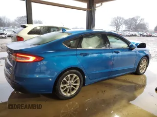 2020 Ford Fusion SE with VIN 3FA6P0HD7LR140540, listed as a Copart auction lot 44694805 with 70,596 mi miles and Salvage Title. Bid and sale history available at DreamBid. Image 3.