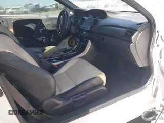 2016 Honda Accord Touring with VIN 1HGCT2B0XGA004186, listed as a IAAI auction lot 41823725 with 124,678 mi miles and . Bid and sale history available at DreamBid. Image 5.