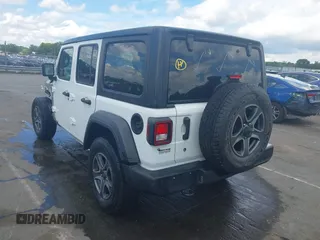 2018 Jeep Wrangler Unlimited Sport с VIN 1C4HJXDG3JW129798, выставлен на аукционе IAAI как лот 42635872 с пробегом 74 392 миль миль и . История ставок и продаж доступна на DreamBid. Изображение 3.