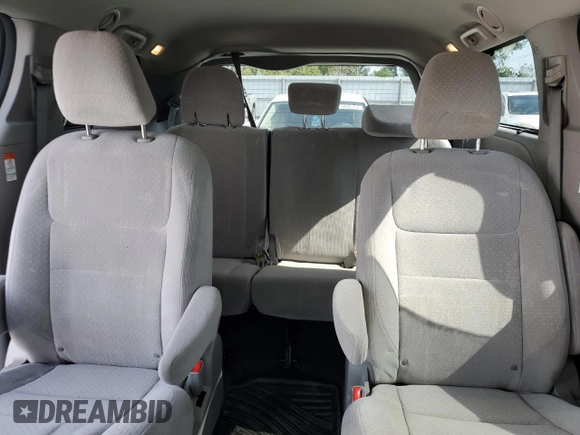2020 Toyota Sienna LE with VIN 5TDJZ3DC5LS241702, listed as a Copart auction lot 59013815 with 49,087 mi miles and Salvage title. Bid and sale history available at DreamBid. Image 10.