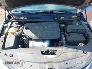 2015 Chrysler 200 Limited with VIN 1C3CCCAB8FN676119, listed as a IAAI auction lot 41836634 with 172,463 mi miles. Bid and sale history available at carsss.com. Image 10.
