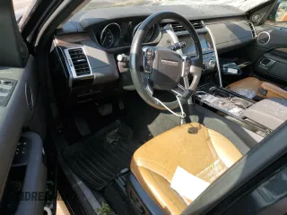 2017 Land Rover Discovery HSE with VIN SALRRBBV1HA039695, listed as a Copart auction lot 67060884 with 88,450 mi miles and Salvage Title. Bid and sale history available at carsss.com. Image 8.