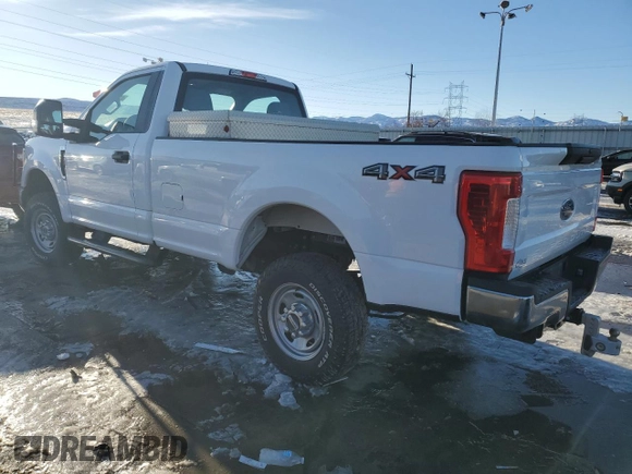 2018 Ford F-250 XLT with VIN 1FTBF2B69JEC40558, listed as a Copart auction lot 41728065 with 56,991 mi miles and Clean title. Bid and sale history available at DreamBid. Image 2.