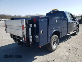 2018 Ford F-250 XL with VIN 1FD7X2B60JEB23062, listed as a Copart auction lot 43446402 with Not provided miles and Salvage title. Bid and sale history available at DreamBid. Image 4.