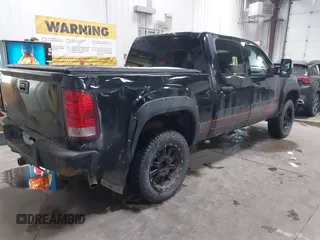 2010 GMC Sierra 1500 Denali z VIN 3GTRKXE20AG272226, wystawiony jako IAAI lot #41958283 z przebiegiem 244 627 mil mil oraz . Historia ofert i sprzedaży dostępna na DreamBid. Obrazek 4.