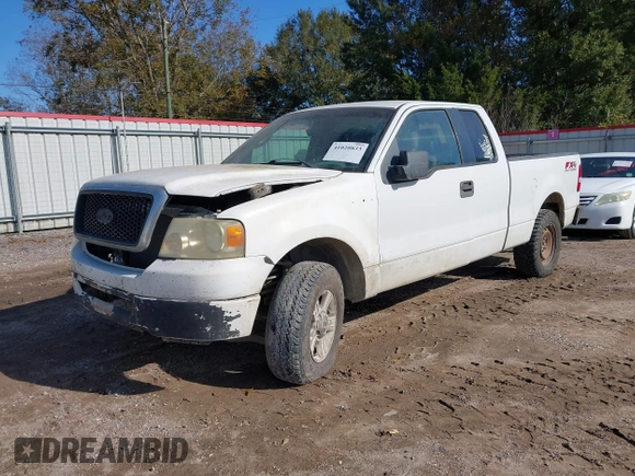 2006 Ford F-150 STX with VIN 1FTRX14W56NB45439, listed as a IAAI auction lot 41020833 with 401,176 mi miles. Bid and sale history available at carsss.com. Image 2.