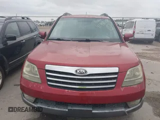 2009 Kia Borrego EX with VIN KNDJH741395010983, listed as a IAAI auction lot 41981799 with 152,278 mi miles. Bid and sale history available at carsss.com. Image 6.