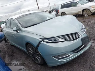2014 Lincoln MKZ Hybrid z VIN 3LN6L2LU2ER813239, wystawiony jako IAAI lot #42191138 z przebiegiem 126 082 mil mil oraz . Historia ofert i sprzedaży dostępna na DreamBid. Obrazek 1.