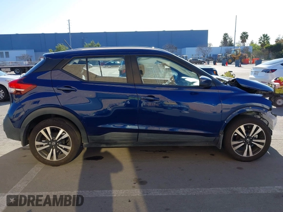 2020 Nissan Kicks SV with VIN 3N1CP5CV3LL485676, listed as a IAAI auction lot 41670042 with 64,125 mi miles. Bid and sale history available at carsss.com. Image 14.