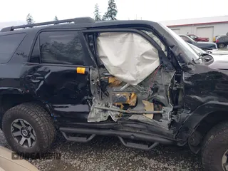 2022 Toyota 4Runner TRD Off Road Premium with VIN JTERU5JR8N6030756, listed as a IAAI auction lot 41612896 with 60,416 mi miles and . Bid and sale history available at DreamBid. Image 13.