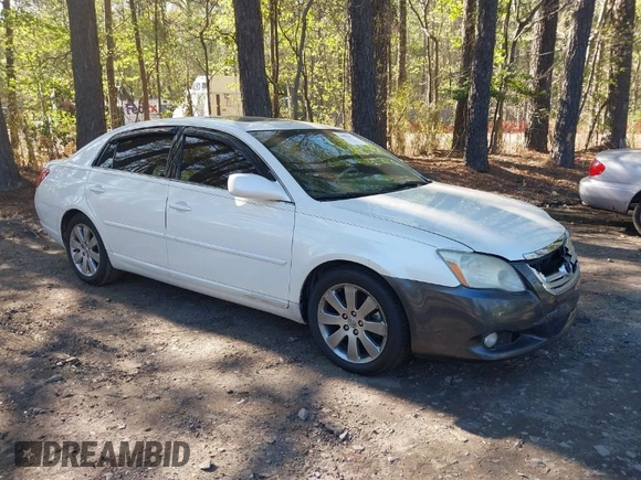 2007 Toyota Avalon XL with VIN 4T1BK36B67U219198, listed as a IAAI auction lot 41993471 with 127,139 mi miles. Bid and sale history available at carsss.com. Image 1.