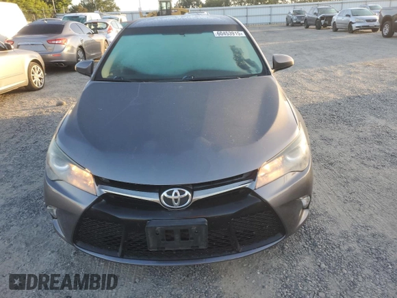 2017 Toyota Camry XLE z VIN 4T1BF1FK2HU386572, wystawiony jako Copart lot #60453915 z przebiegiem 120 340 mil mil oraz Szkoda całkowita • Salvage title. Historia ofert i sprzedaży dostępna na DreamBid. Obrazek 5.