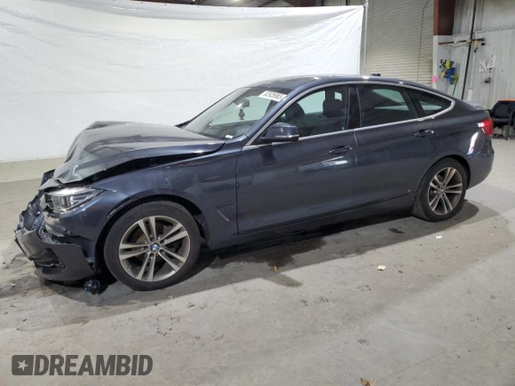 2018 BMW 3 Series 330i xDrive with VIN WBA8Z9C52JB220330, listed as a Copart auction lot 82926983 with 53,436 mi miles and Non Repairable. Bid and sale history available at carsss.com. Image 1.