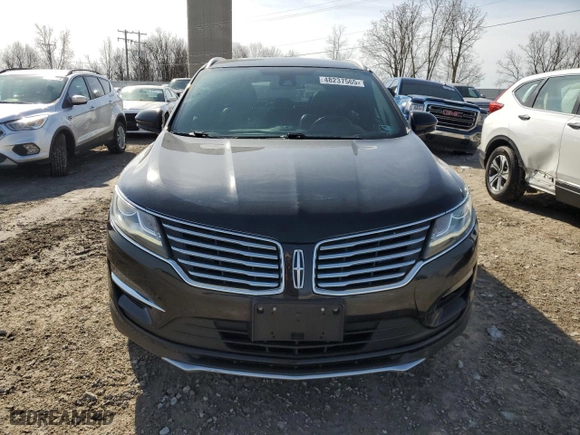 2017 Lincoln MKC Reserve with VIN 5LMCJ3D97HUL51473, listed as a Copart auction lot 48237565 with NaN miles and Clean Title. Bid and sale history available at carsss.com. Image 5.