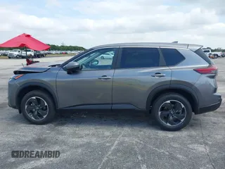 2025 Nissan Rogue SV with VIN JN8BT3BA0SW006750, listed as a IAAI auction lot 42075990 with 3,867 mi miles. Bid and sale history available at carsss.com. Image 14.