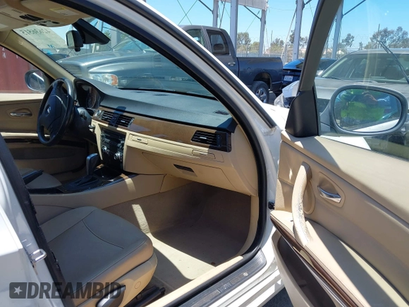 2010 BMW 3 Series 328i with VIN WBAPH5C5XAA439453, listed as a IAAI auction lot 42636515 with 98,702 mi miles and . Bid and sale history available at DreamBid. Image 5.