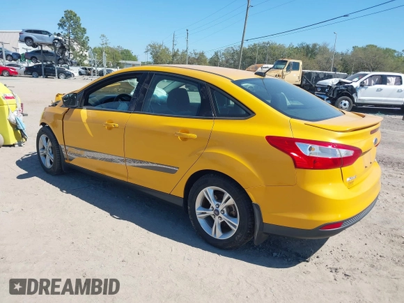2012 Ford Focus SE with VIN 1FAHP3F25CL474527, listed as a IAAI auction lot 41772846 with 98,880 mi miles. Bid and sale history available at carsss.com. Image 3.