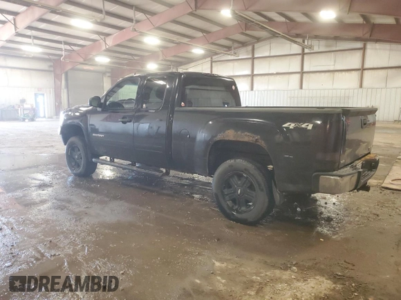 2010 GMC Sierra 1500 SLE z VIN 1GTSKVE37AZ147819, wystawiony jako Copart lot #50030485 z przebiegiem 175 320 mil mil oraz Czysty tytuł • Clean title. Historia ofert i sprzedaży dostępna na DreamBid. Obrazek 2.