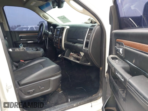 2016 Ram 2500 Laramie with VIN 3C6UR5FLXGG330005, listed as a IAAI auction lot 42045277 with 210,480 mi miles and . Bid and sale history available at DreamBid. Image 5.