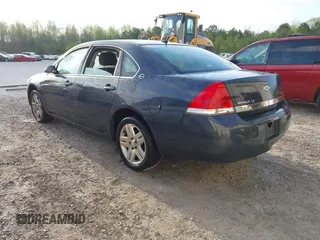 2008 Chevrolet Impala LS z VIN 2G1WB58K989205060, wystawiony jako IAAI lot #41964839 z przebiegiem 241 756 mil mil oraz . Historia ofert i sprzedaży dostępna na DreamBid. Obrazek 3.