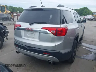 2017 GMC Acadia SLT with VIN 1GKKNMLS8HZ184064, listed as a IAAI auction lot 42113172 with 118,769 mi miles. Bid and sale history available at carsss.com. Image 4.