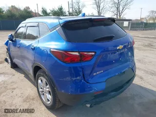 2019 Chevrolet Blazer with VIN 3GNKBBRA8KS613528, listed as a IAAI auction lot 40734671 with 82,418 mi miles. Bid and sale history available at carsss.com. Image 3.