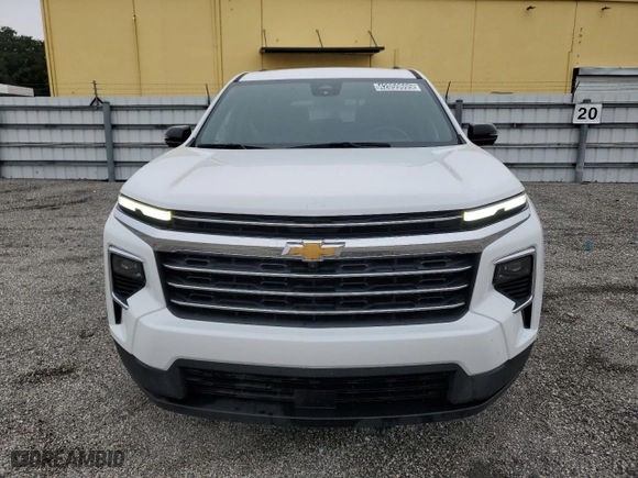 2024 Chevrolet Traverse FWD LT with VIN 1GNERGKSXRJ164860, listed as a Copart auction lot 42059695 with 13,594 mi miles and Clean Title. Bid and sale history available at carsss.com. Image 5.