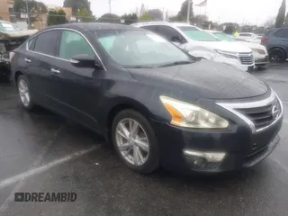 2013 Nissan Altima SV with VIN 1N4AL3AP2DN541025, listed as a IAAI auction lot 41501799 with 106,971 mi miles and . Bid and sale history available at carsss.com. Image 1.