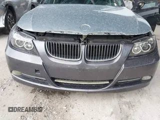 2006 BMW 3 Series 330i with VIN WBAVB33576PS16949, listed as a IAAI auction lot 42557562 with 202,897 mi miles and . Bid and sale history available at DreamBid. Image 6.