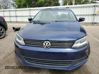 2011 Volkswagen Jetta SE with VIN 3VWDX7AJ8BM322833, listed as a Copart auction lot 56546615 with 140,808 mi miles and Salvage title. Bid and sale history available at DreamBid. Image 5.