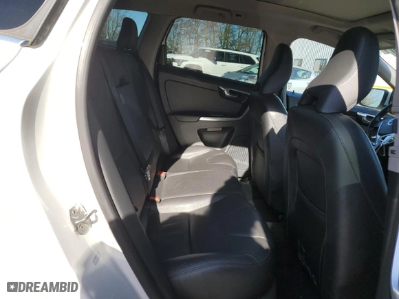 2016 Volvo XC60 T5 Platinum with VIN YV4612RM2G2848286, listed as a Copart auction lot 44978165 with 135,167 mi miles and Salvage Title. Bid and sale history available at carsss.com. Image 11.