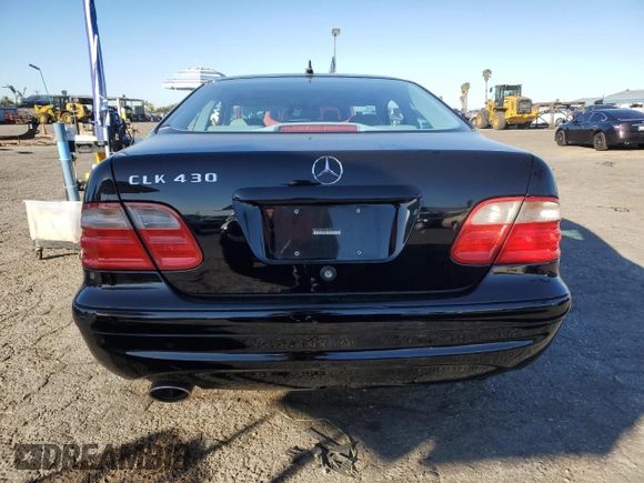 2001 Mercedes-Benz CLK 320/430 z VIN WDBLJ70G41F189166, wystawiony jako Copart lot #87976845 z przebiegiem 139 316 mil mil oraz Szkoda całkowita • Salvage title. Historia ofert i sprzedaży dostępna na DreamBid. Obrazek 6.