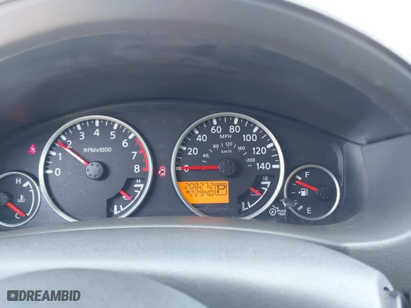 2011 Nissan Pathfinder SV with VIN 5N1AR1NNXBC622963, listed as a IAAI auction lot 41930318 with 208,272 mi miles. Bid and sale history available at carsss.com. Image 7.
