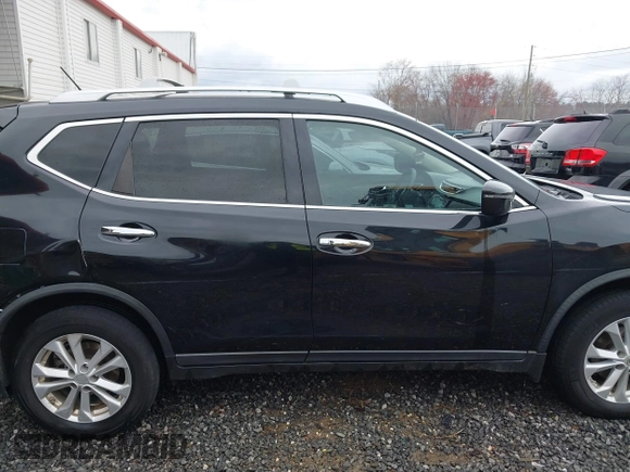 2016 Nissan Rogue SV with VIN KNMAT2MV9GP629576, listed as a IAAI auction lot 41780290 with 129,089 mi miles. Bid and sale history available at carsss.com. Image 14.